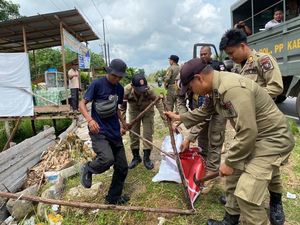 Penertiban Alat Peraga Sosialisasi yang Bermuatan Kampanye