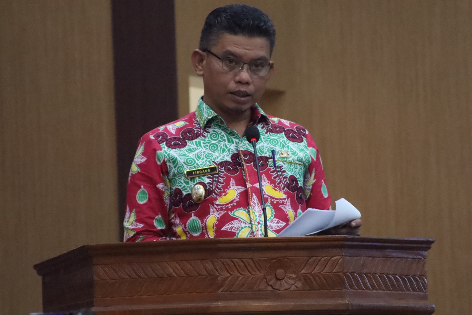 Wabup Firdaus Bacakan Jawaban Bupati atas Pemandangan Umum Fraksi terhadap Dua Raperda Strategis