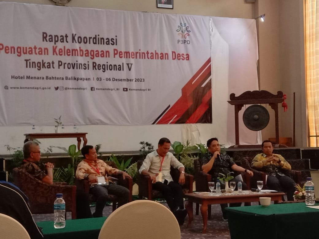 Camat Kamipang
