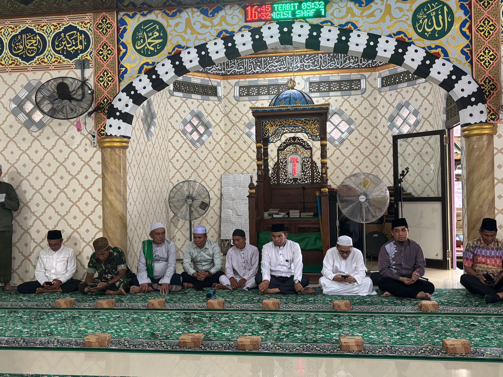 PERERAT SILATURAHMI, KESBANGPOL KATINGAN IKUT DAMPINGI KUNJUNGAN KERJA SAFARI RAMADAN WAKIL BUPATI KATINGAN TAHUN 2026 M/1447 H KE KECAMATAN KAMIPANG