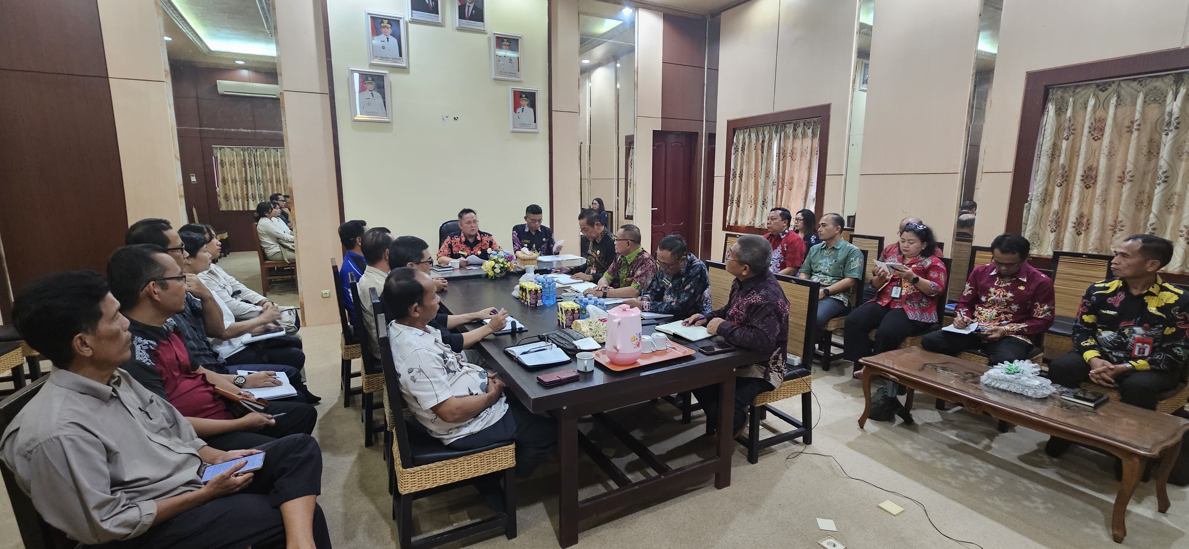 Evaluasi Penanganan PDAM, Bupati Katingan Pimpin Rapat Pembahasan Solusi Pelayanan Air Bersih