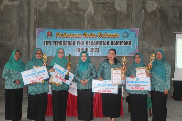 PKK Desa Terbaik Kecamatan Kamipang