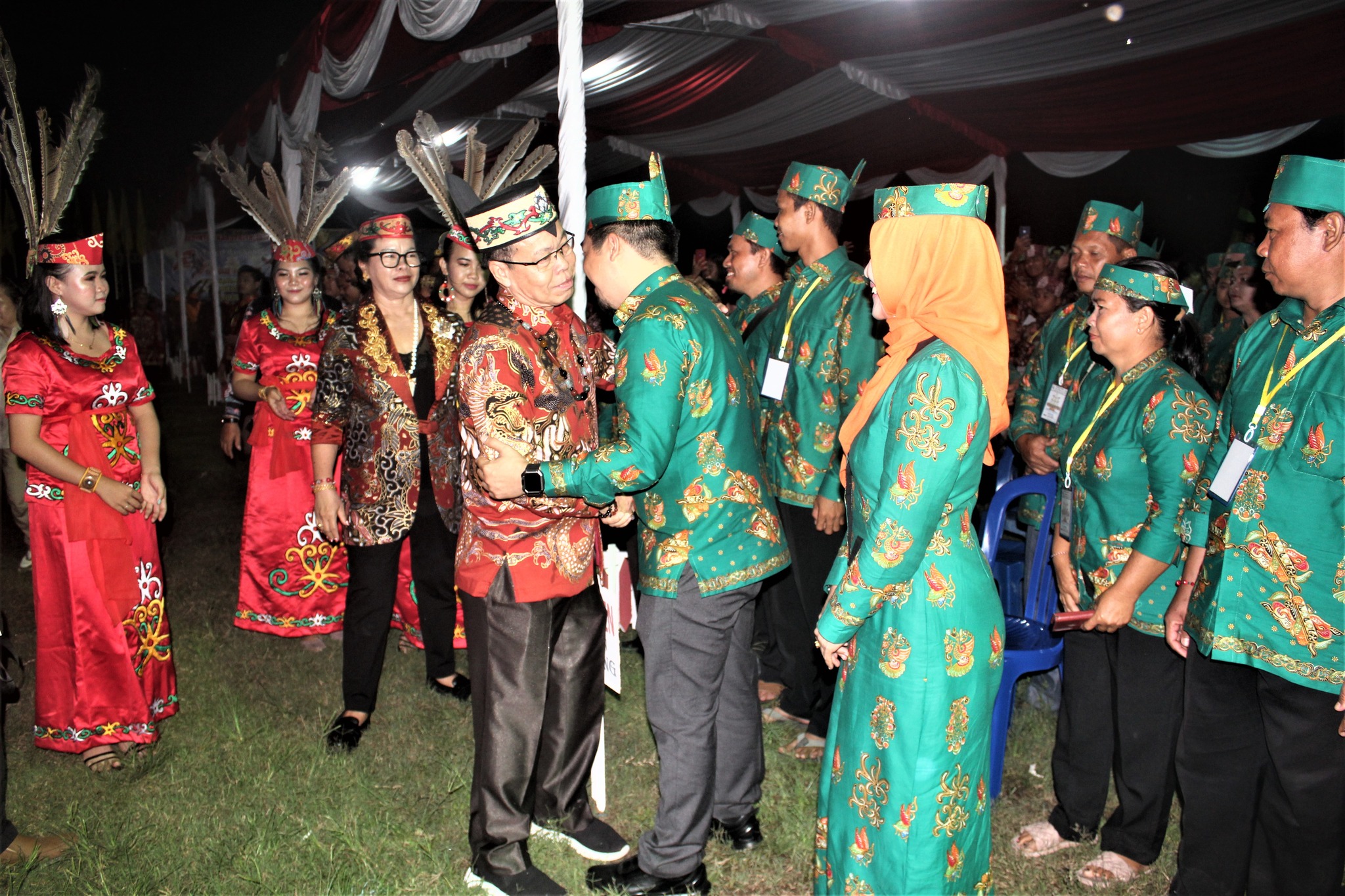 Camat Kamipang 