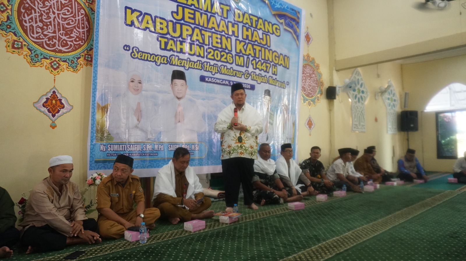PEMKAB KATINGAN SAMBUT KEPULANGAN 37 JAMAAH HAJI DI MASJID AT-TA’AWUN KASONGAN