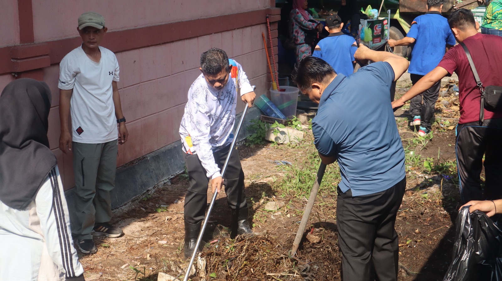 Gerakan Kasongan BERIMAN Berlanjut,  Wabup Firdaus Ajak Warga Jaga Kebersihan Kota