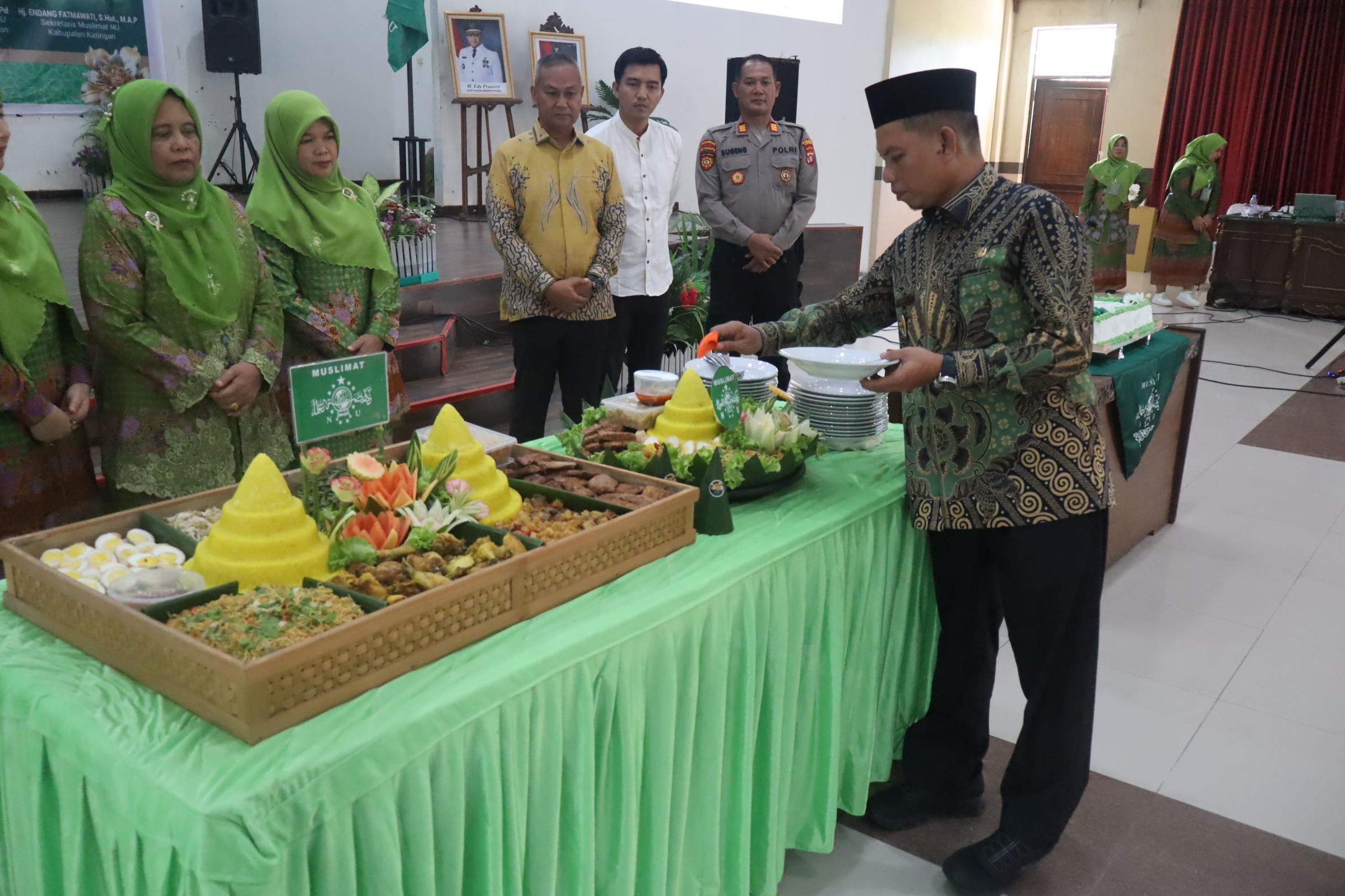 Wakil Bupati Katingan Hadiri Harlah ke-80 dan Halal Bihalal PC Muslimat NU Kabupaten Katingan