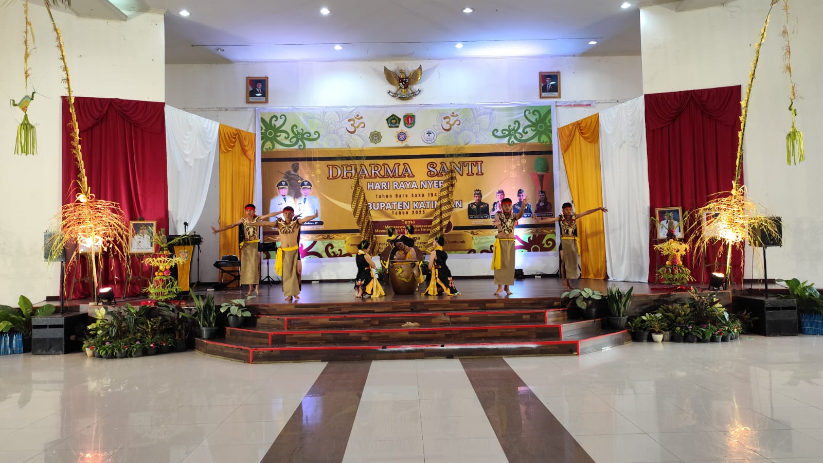 DHARMA SANTI HARI RAYA NYEPI, WABUP AJAK UMAT HINDU BERPERAN AKTIF DALAM PEMBANGUNAN