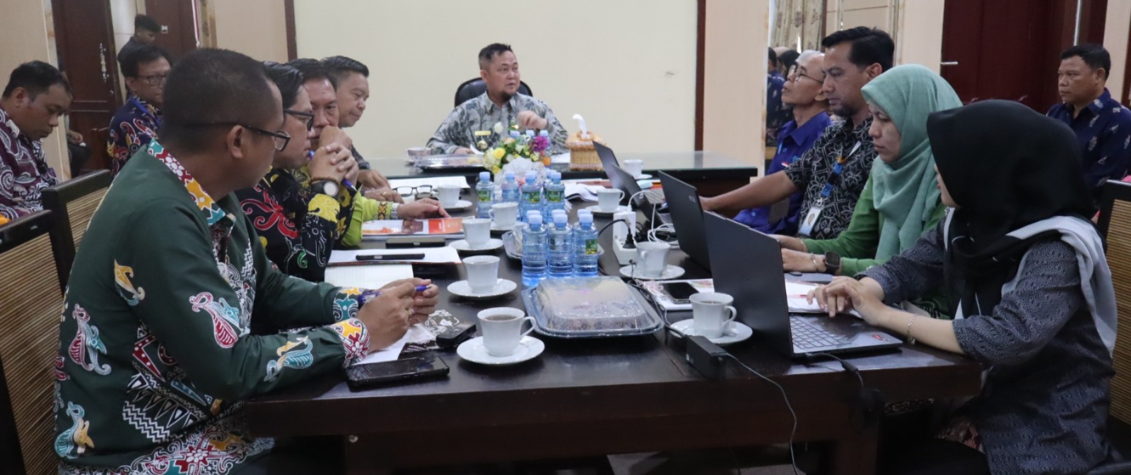 BUPATI KATINGAN DORONG HADIRNYA SEKOLAH NASIONAL TERINTEGRASI DI KATINGAN KUALA, PEMKAB GELAR FGD PENENTUAN LOKASI