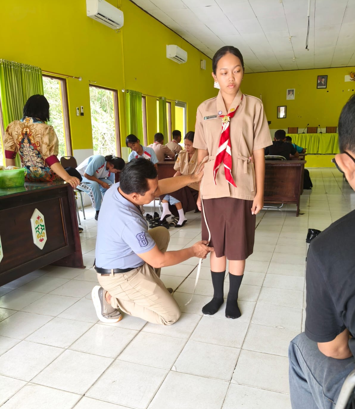 MEMASTIKAN KESIAPAN, BADAN KESBANGPOL KABUPATEN KATINGAN FASILITASI PENGUKURAN PDU CALON PASKIBRAKA KATINGAN 2026