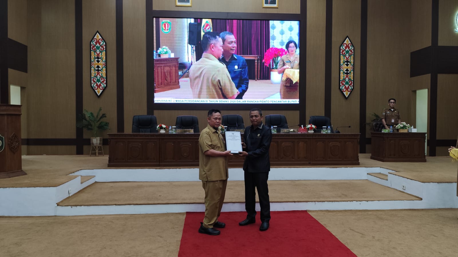 BUPATI KATINGAN SAMPAIKAN RANCANGAN PERDA LPJ APBD 2025: REALISASI PENDAPATAN CAPAI 95,43%