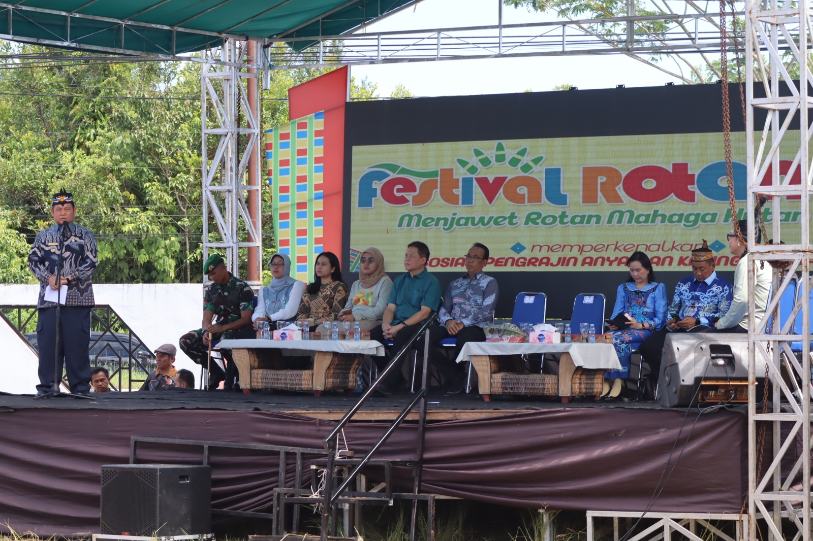 Festival Rotan Katingan Dibuka, Bupati Saiful Dorong Kebangkitan Ekonomi Berbasis Hutan Lestari
